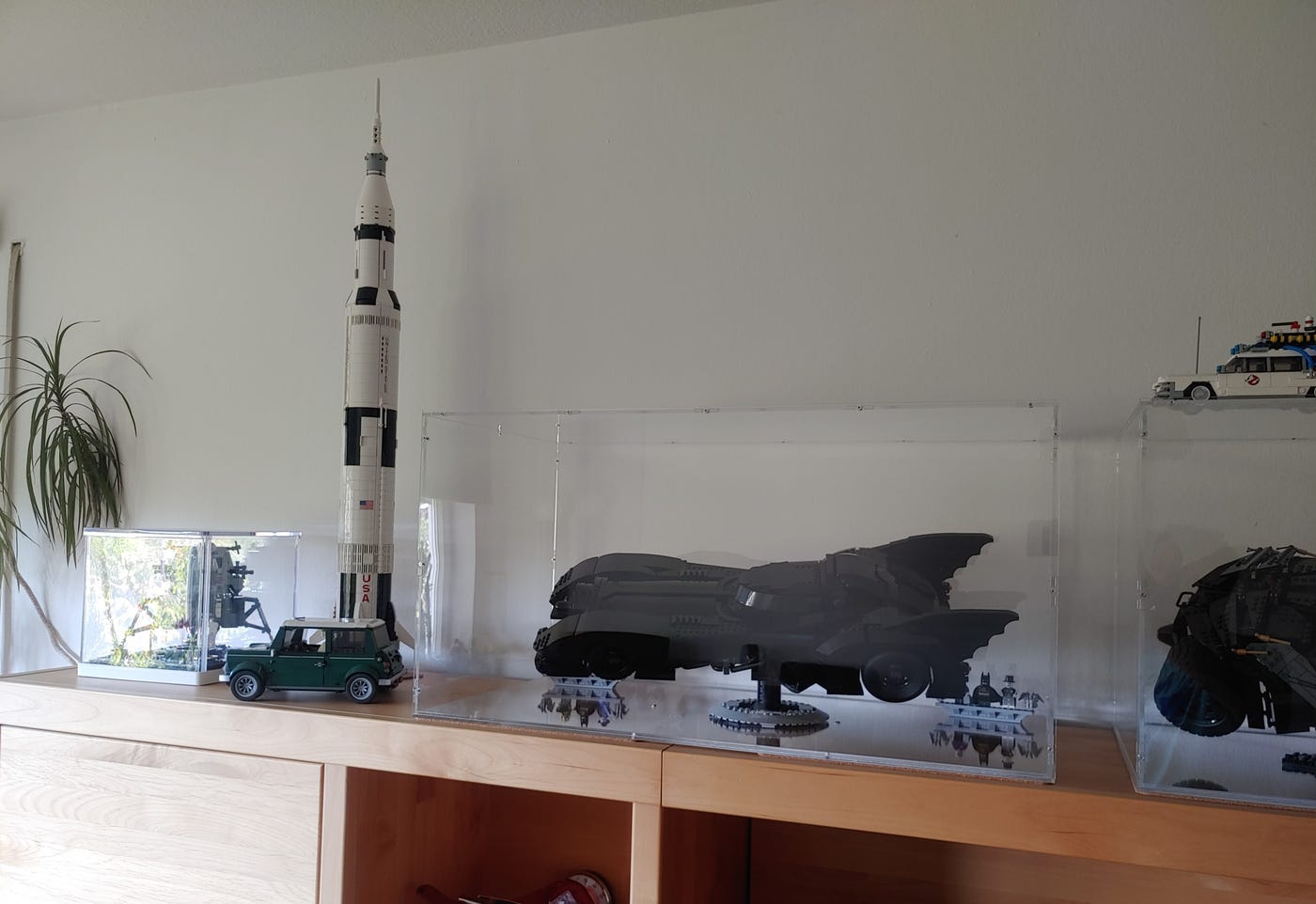 display LEGO saturn v sets